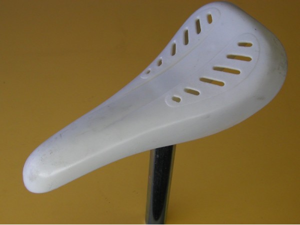 Asiento Cross Pplastico Rod.12 Caño Fino Dama   FF
